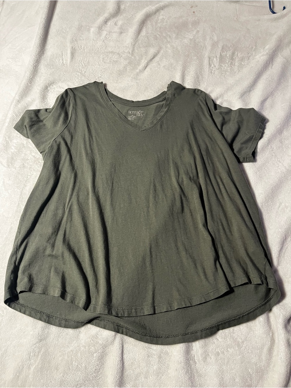 Terra & Sky Olive Green V-Neck Short Sleeve Swing Top